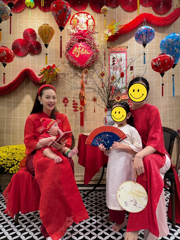 Minh Hằng xả kho ảnh gia đình đầu năm mới, nhóc tỳ hào môn chiếm mọi sự chú ý-3
