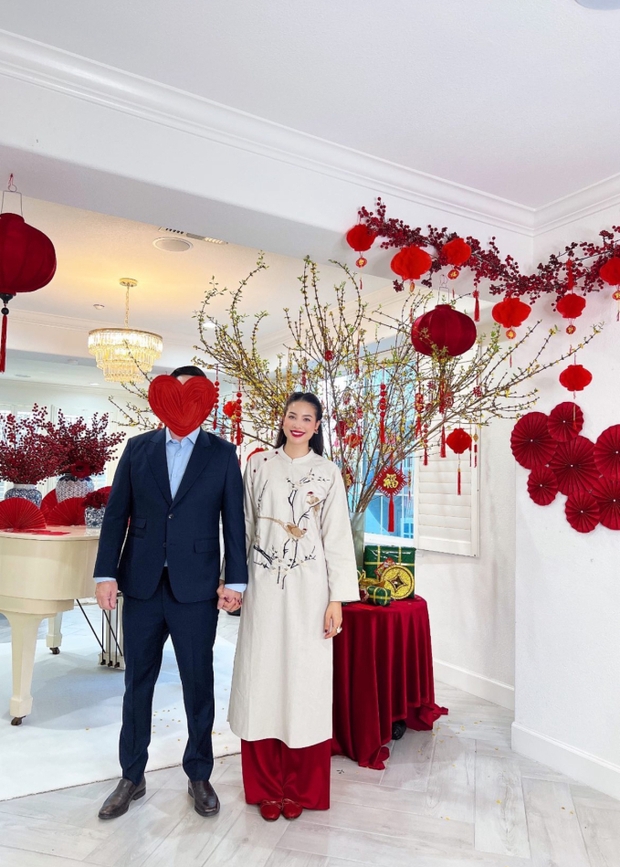 Phạm Hương check-in chanh sả đón Tết tại Mỹ, hiếm hoi cho ông xã kín tiếng lên sóng-4