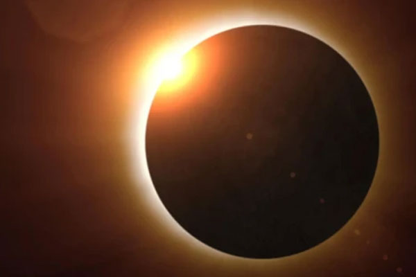 Sang tên 4 căn nhà cho con trai, bà mẹ 75 tuổi gây bức xúc khi yêu cầu con gái phụng dưỡng mình dù không cho cô hưởng tài sản-3