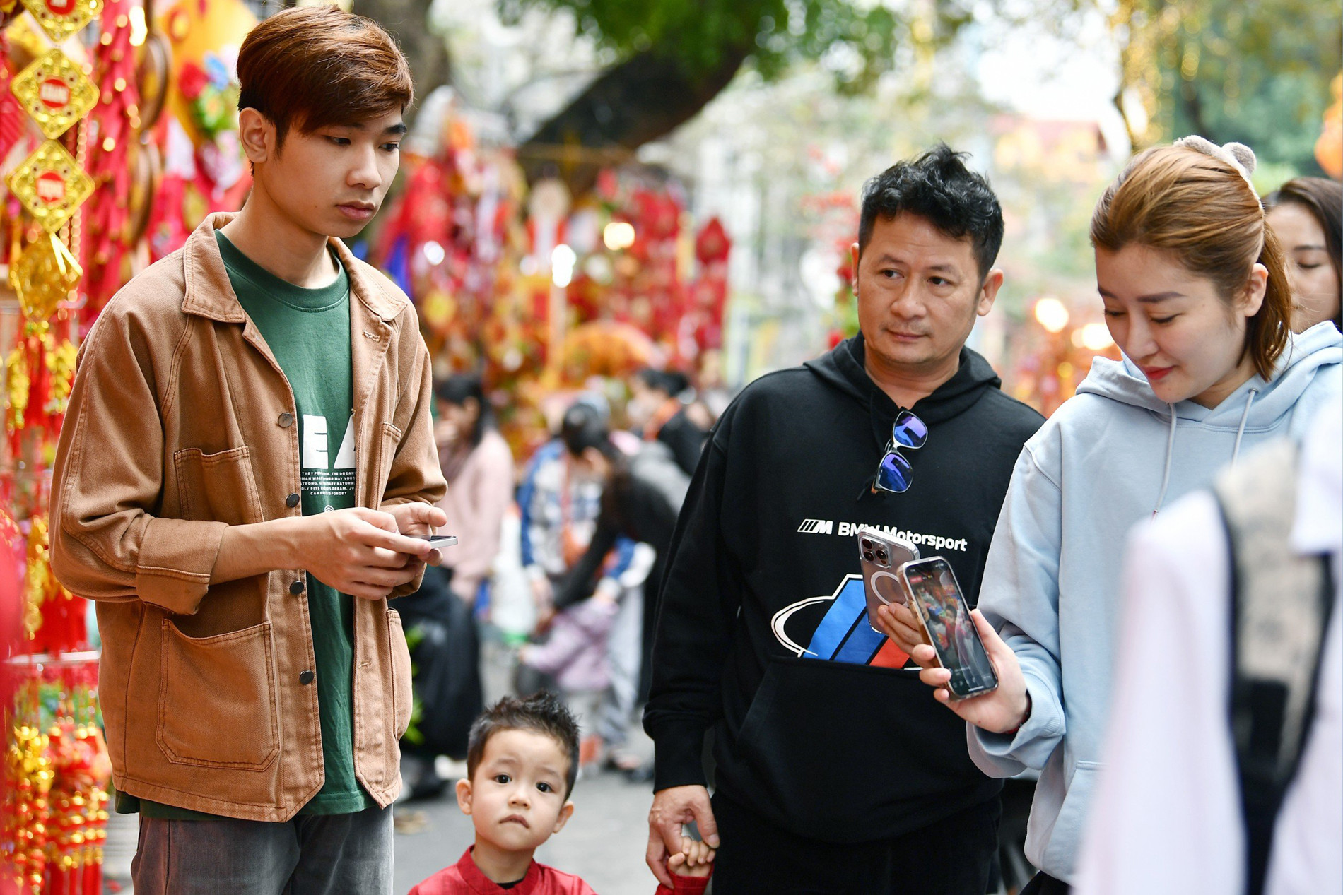 Ca sĩ Bằng Kiều tuổi 51: Chăm con, nấu cơm và ít bị vợ mắng-2