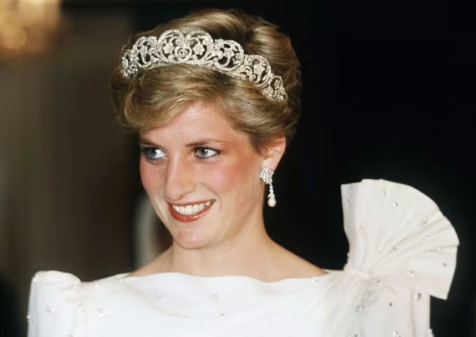 Không phải con gái nhỏ Lilibet của Meghan, Charlotte mới là người được thừa kế vật gia truyền vô giá này từ cố Vương phi Diana-1
