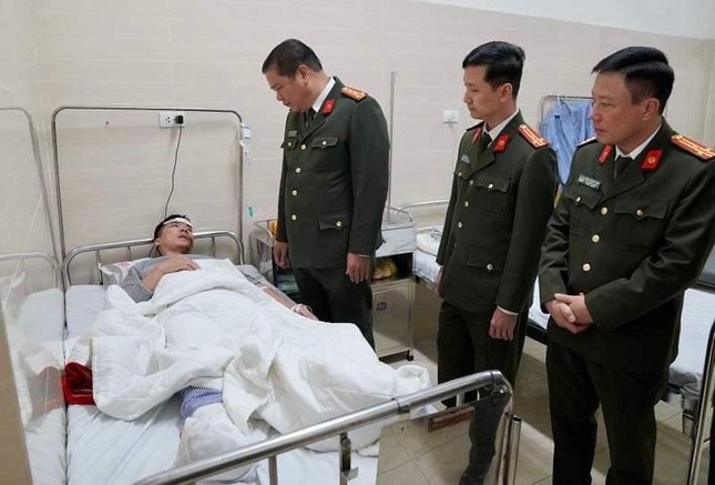Bắt giữ nam thanh niên vi phạm nồng độ cồn, tông gãy chân CSGT-2