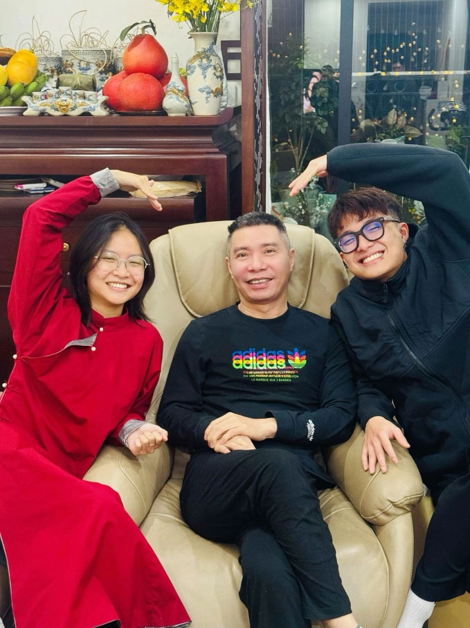 Ngày Tết, con trai đến thăm bố Công Lý, MC Thảo Vân bình luận 1 câu cho thấy đã văn minh còn dạy con quá khéo-1