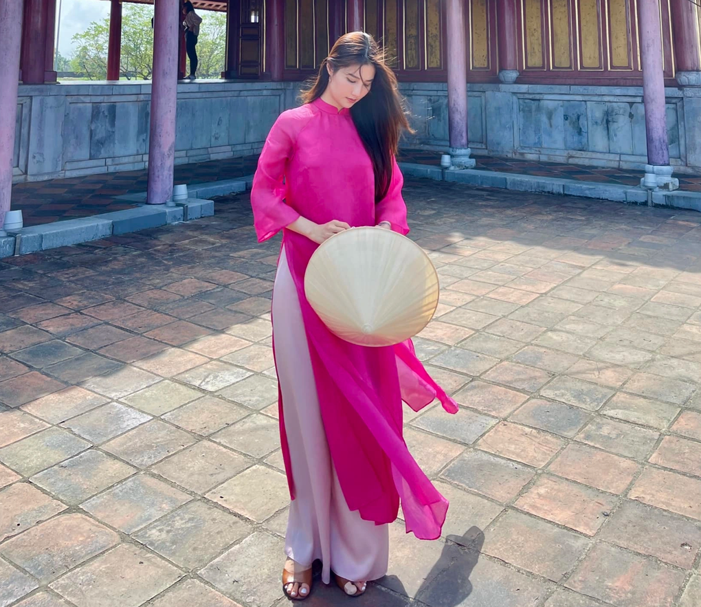 Diễm My 9X, Thanh Hằng và các mỹ nhân năm đầu đón Tết bên chồng-2