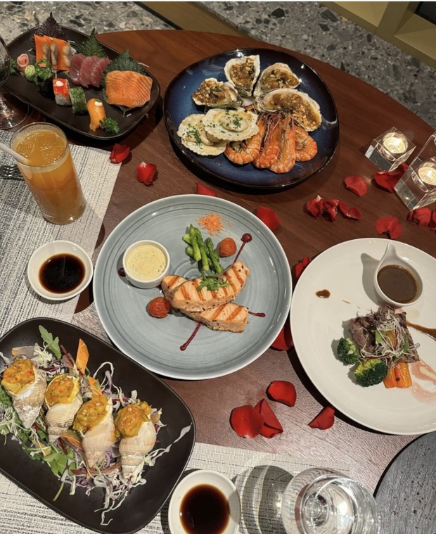 1 cặp đôi Vbiz công khai ăn tối cùng nhau, xác nhận hẹn hò dịp Valentine?-5