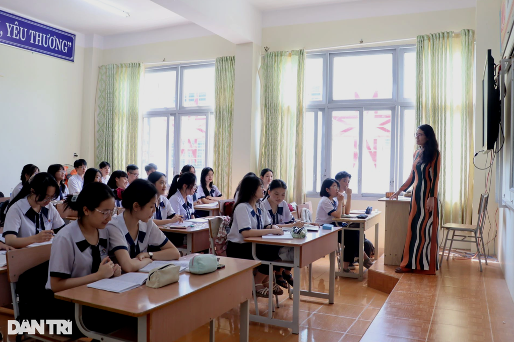 Lớp học ở phố núi Đắk Lắk có 9 học sinh giỏi quốc gia-1