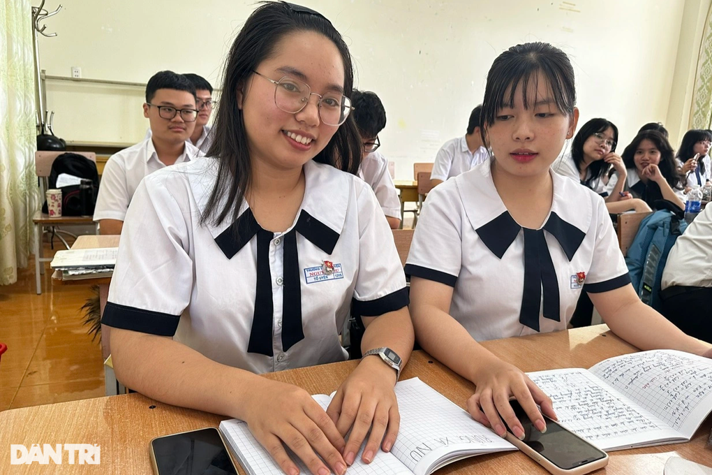 Lớp học ở phố núi Đắk Lắk có 9 học sinh giỏi quốc gia-3