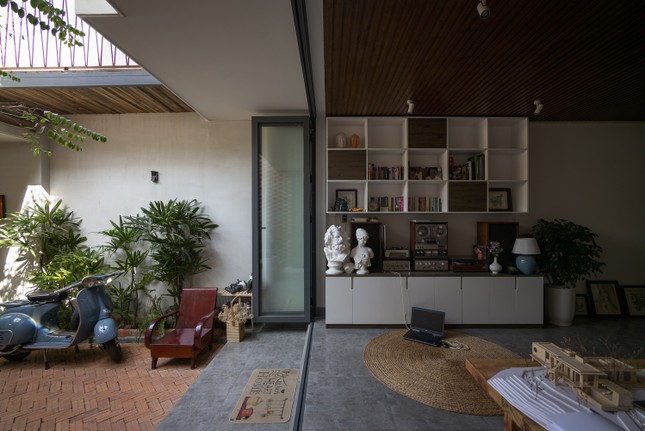 Ngôi nhà ấm áp giống như tổ dế mèn-7