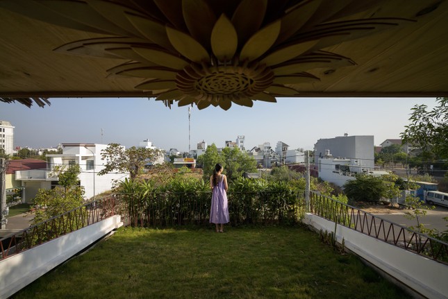 Ngôi nhà ấm áp giống như tổ dế mèn-13