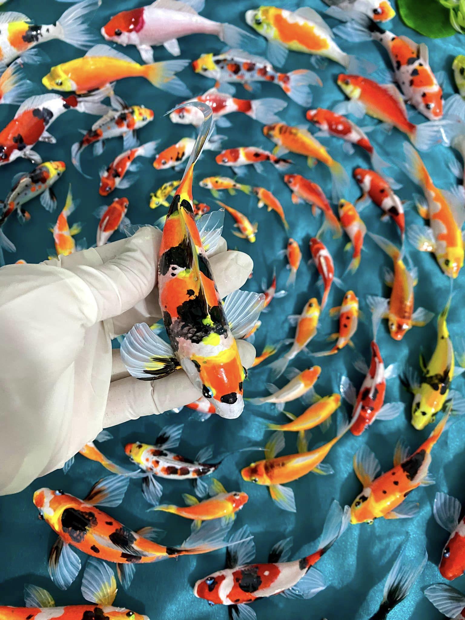 Chán” chơi cá thật, cô gái tự làm cá nhựa bán giá đến 2 triệu đồng/con-4