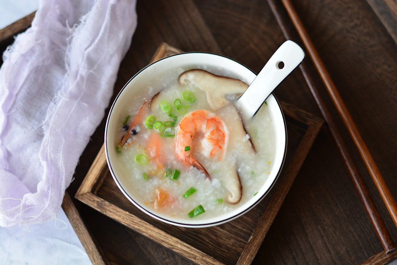 2 món cháo tôm nóng hổi thơm ngon chống ngấy sau Tết-6