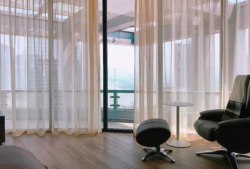 Diện áo dài bỉ ngạn xanh, Hoa hậu Đặng Thu Thảo khoe khéo biệt thự bạc tỷ ngập trong sắc hoa-19