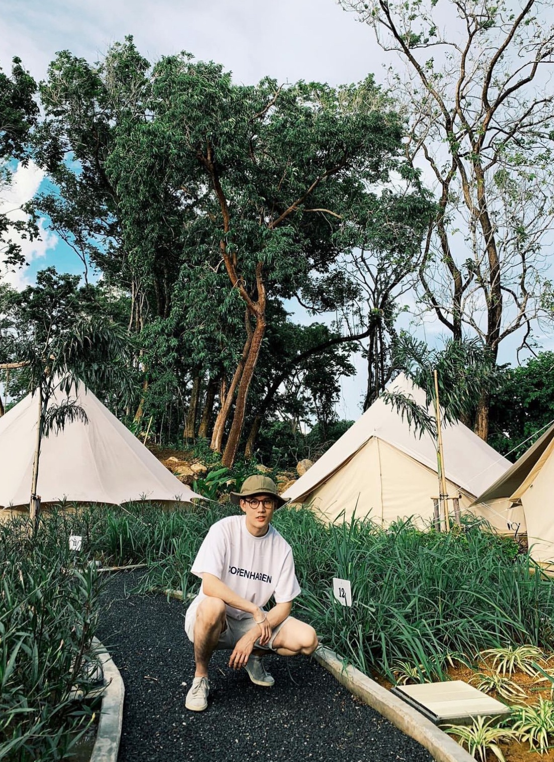 Sếp bất lực khi nhân viên lập sòng, cắn hạt dưa ngày đầu đi làm-3