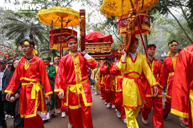 Tướng bà” 10 tuổi được bảo vệ nghiêm ngặt tại lễ khai hội đền Gióng-7