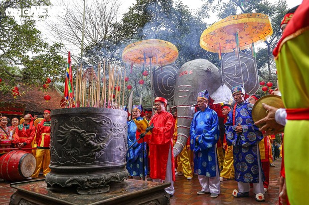 Tướng bà” 10 tuổi được bảo vệ nghiêm ngặt tại lễ khai hội đền Gióng-6