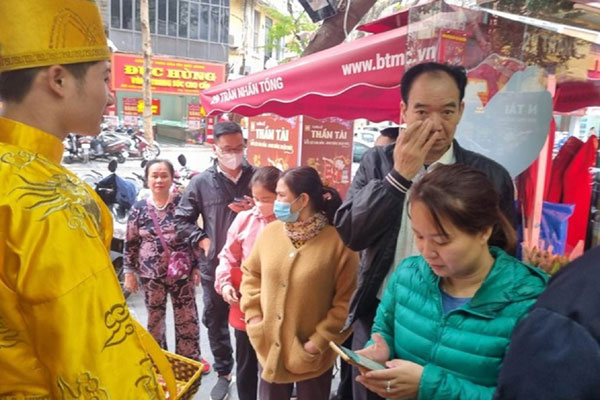 Đầu năm Giáp Thìn nên mua vàng SJC hay vàng nhẫn?-2