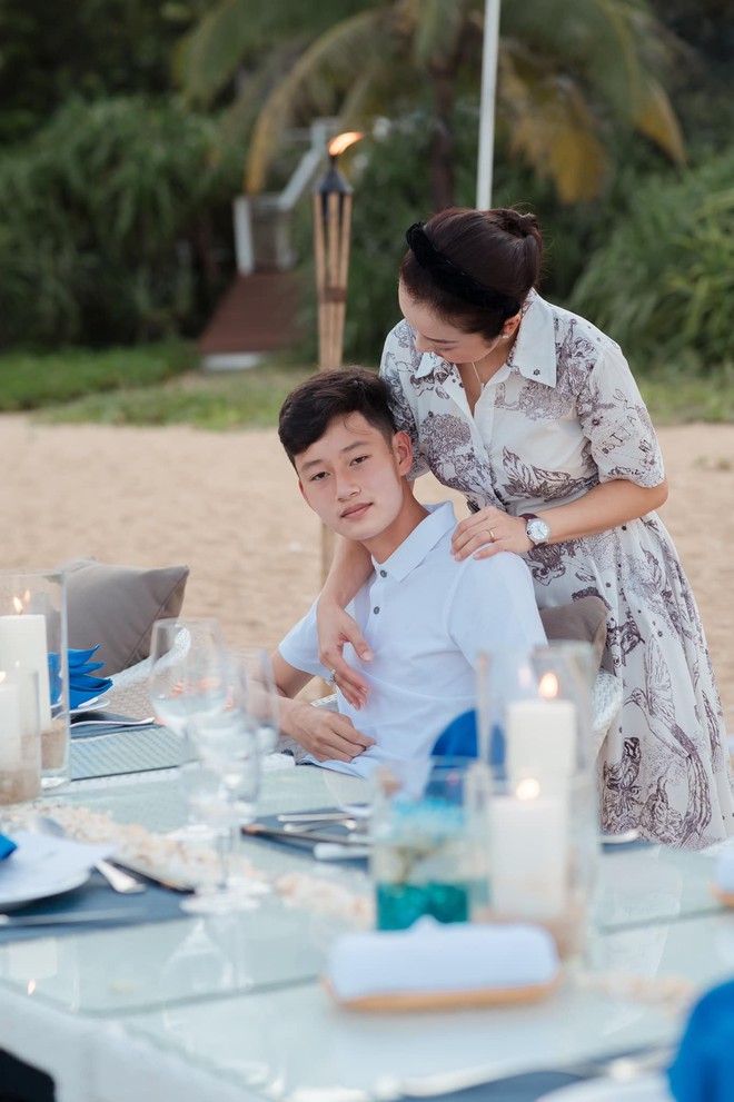 Con trai 16 tuổi cao 1,9 m của Jennifer Phạm và ca sĩ Quang Dũng-6