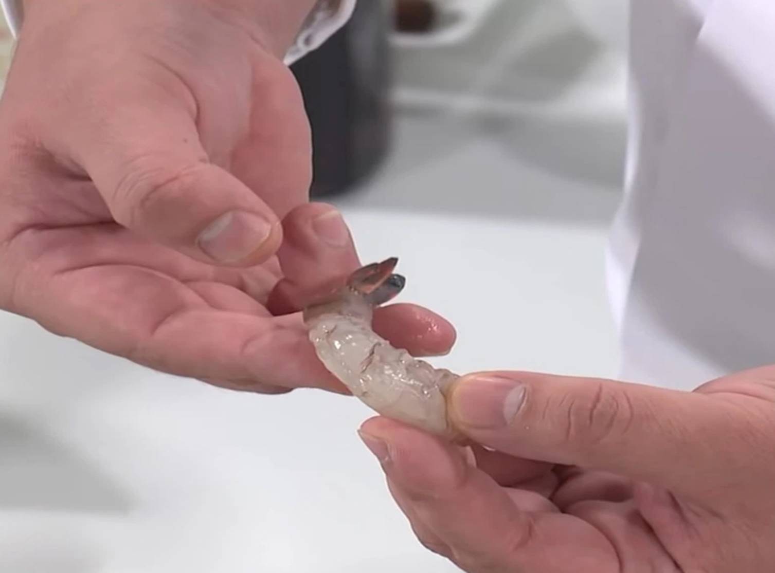 Cách làm gỏi rau mầm tôm mực ngon chuẩn nhà hàng 5 sao-2