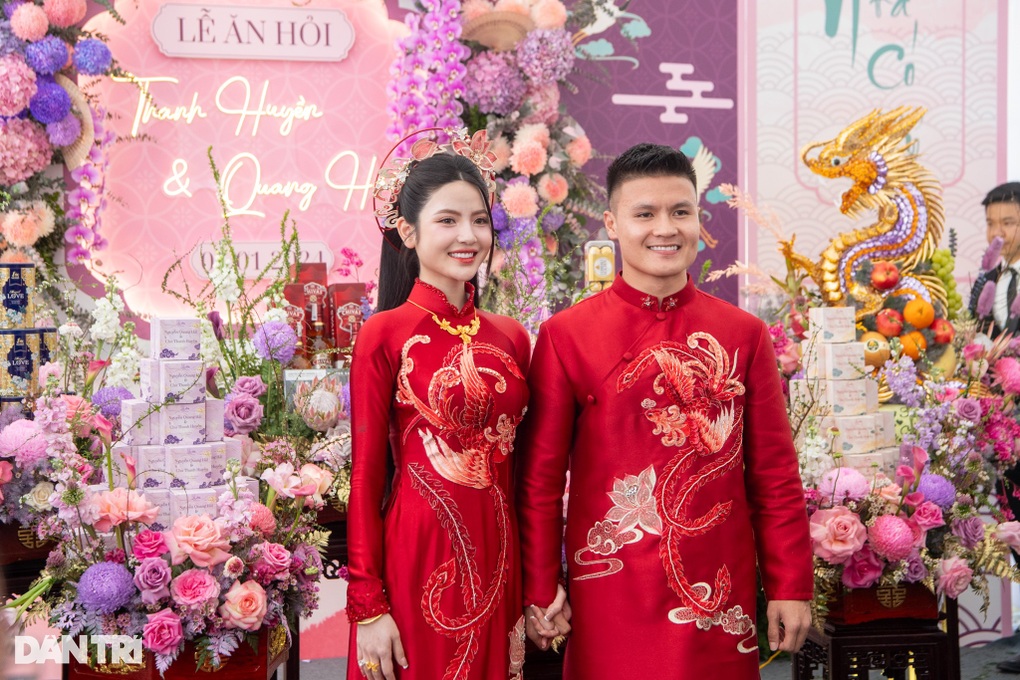 Đám cưới của cặp đôi nổi tiếng nào được mong chờ nhất trong năm 2024?-2