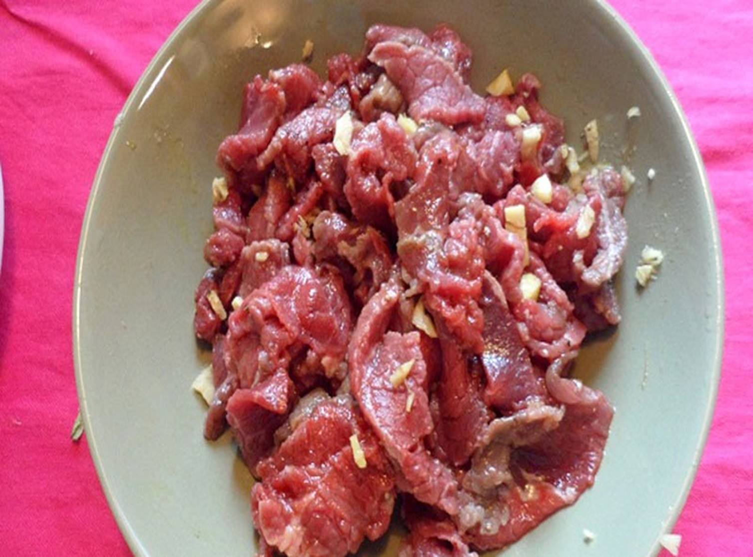 Công thức làm món thịt bò xào dưa, ăn cả dĩa lớn cũng chẳng ngán-5