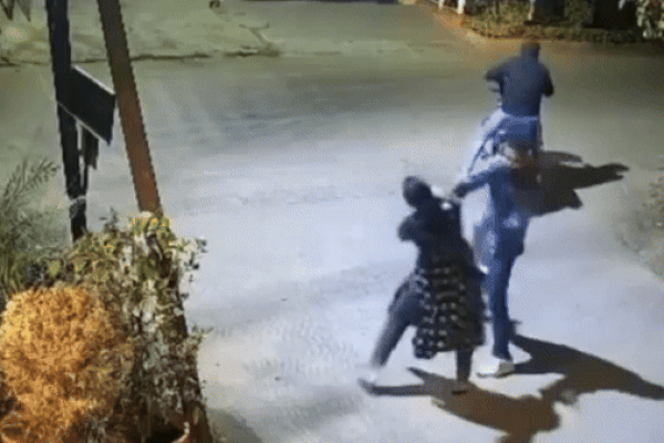 Xe khách Vân Anh chèn ép, vượt ẩu trên cao tốc-1