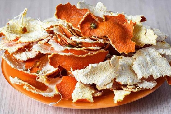 Vỏ quýt khô ngâm giấm trắng có tác dụng gì?