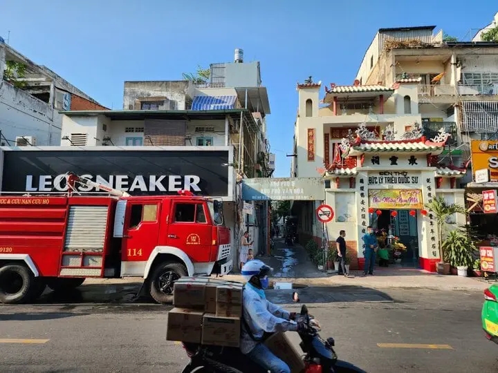 Cháy nhà lúc rạng sáng, 4 người chết thương tâm-1