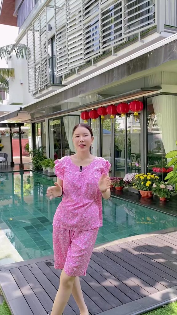 Trải nghiệm sống ở khu nhà giàu Malaysia của nàng dâu Việt: Biệt thự liền kề mẹ chồng mua tặng, giá sương sương 100 tỷ-1
