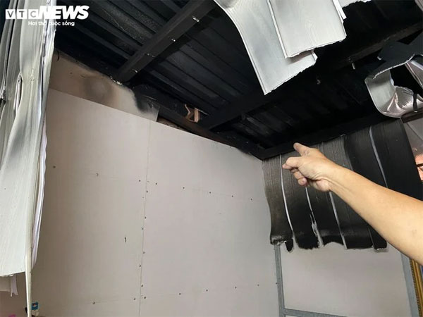 Vụ cháy nhà khiến 4 người chết: Ngọn lửa lan rộng, hàng xóm may mắn thoát nạn-2