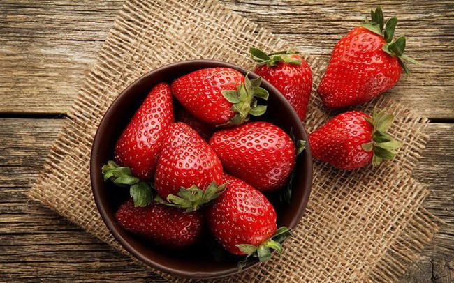Dâu tây đang vào mùa rộ, tận dụng để ăn vừa tăng sinh collagen vừa cực tốt sức khỏe-3