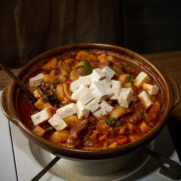 Cơm tối ngày sau Tết: Chỉ cần một bát canh thịt, đậu phụ, rau củ nấu chua là đủ ngon-10