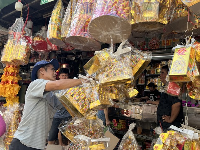 Đồ cúng đắt khách trước ngày vía Thần tài-1