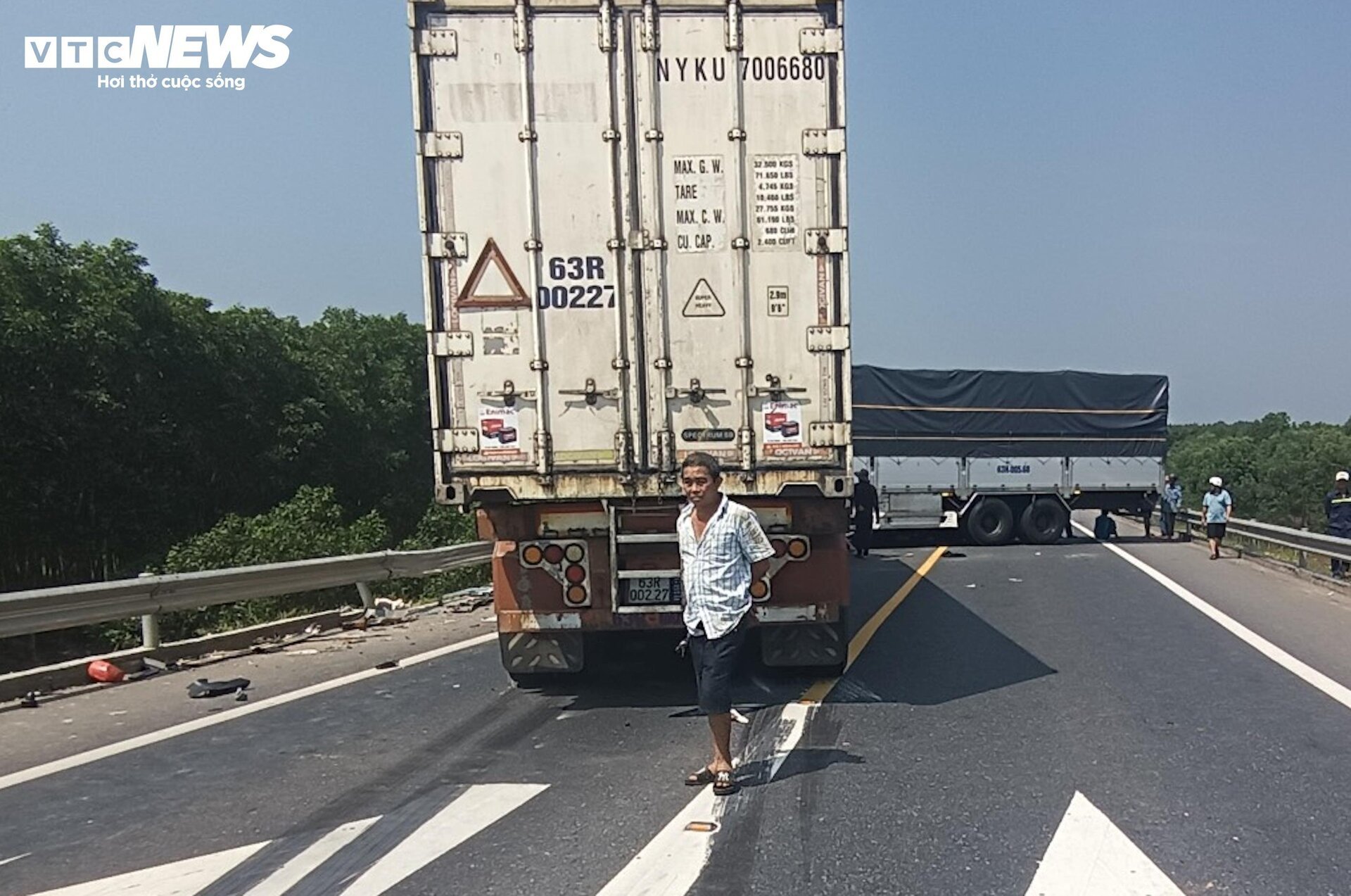 Hiện trường vụ tai nạn trên cao tốc Cam Lộ - La Sơn khiến 3 mẹ con tử vong-1