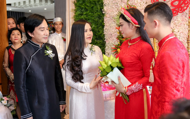 Vợ kém 11 tuổi gọi Kim Tử Long là chú, hé lộ cách cư xử với con riêng của chồng-3