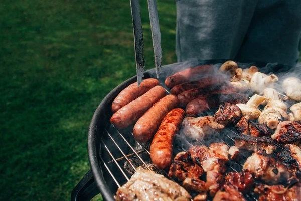 Bác sĩ Anh: Ăn nhiều 2 thực phẩm này có thể khiến tim, thận chịu trận trong 20 năm tới-1