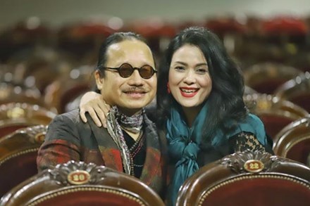 Hôn nhân hơn 30 năm của nghệ sĩ saxophone Trần Mạnh Tuấn và vợ xinh đẹp, vừa gặp đã biết là 