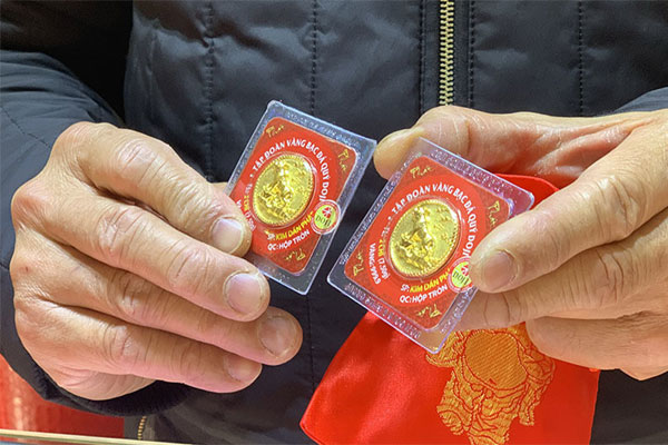 Giá vàng tăng dữ dội, mua đầu năm ngoái lời hơn 10 triệu đồng/lượng-1