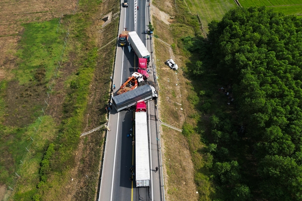 Xót xa ở quê nhà các nạn nhân vụ tai nạn trên cao tốc Cam Lộ-La Sơn-3