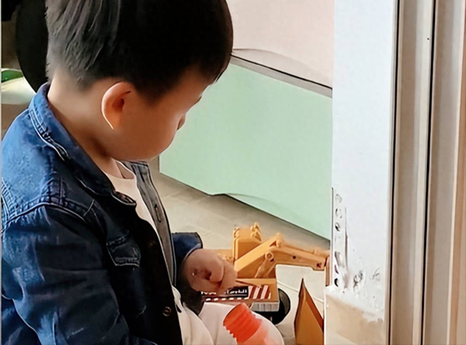 Trẻ IQ cao lúc nhỏ thường có 5 tật xấu này, chuyên gia tâm lý nói: Cha mẹ cứ kệ con!-2