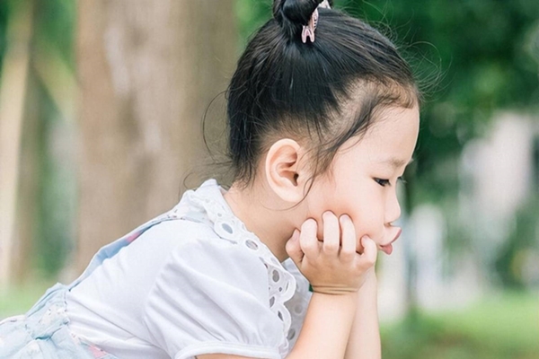 Ông bố 70 tuổi ngậm ngùi: Chỉ đến khi chia tài sản mới rõ tấm lòng con cái, ai hiếu thảo thật, ai hiếu thảo giả, nhìn qua là biết-2