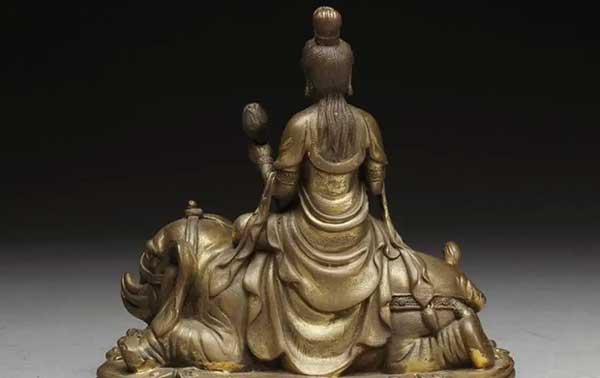 Thấy 2 con trai bất hiếu, lão nông lấy bảo vật gia truyền đi từ thiện: Chuyên gia trả giá tiền tỷ nhưng ông vẫn bật khóc-3