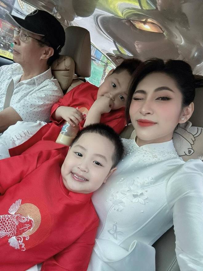 Đơn thân sau 2 năm ly hôn chồng doanh nhân, HH Đặng Thu Thảo khéo nuôi con, cặp sinh đôi 3 tuổi cao lớn như bé 5 tuổi-7
