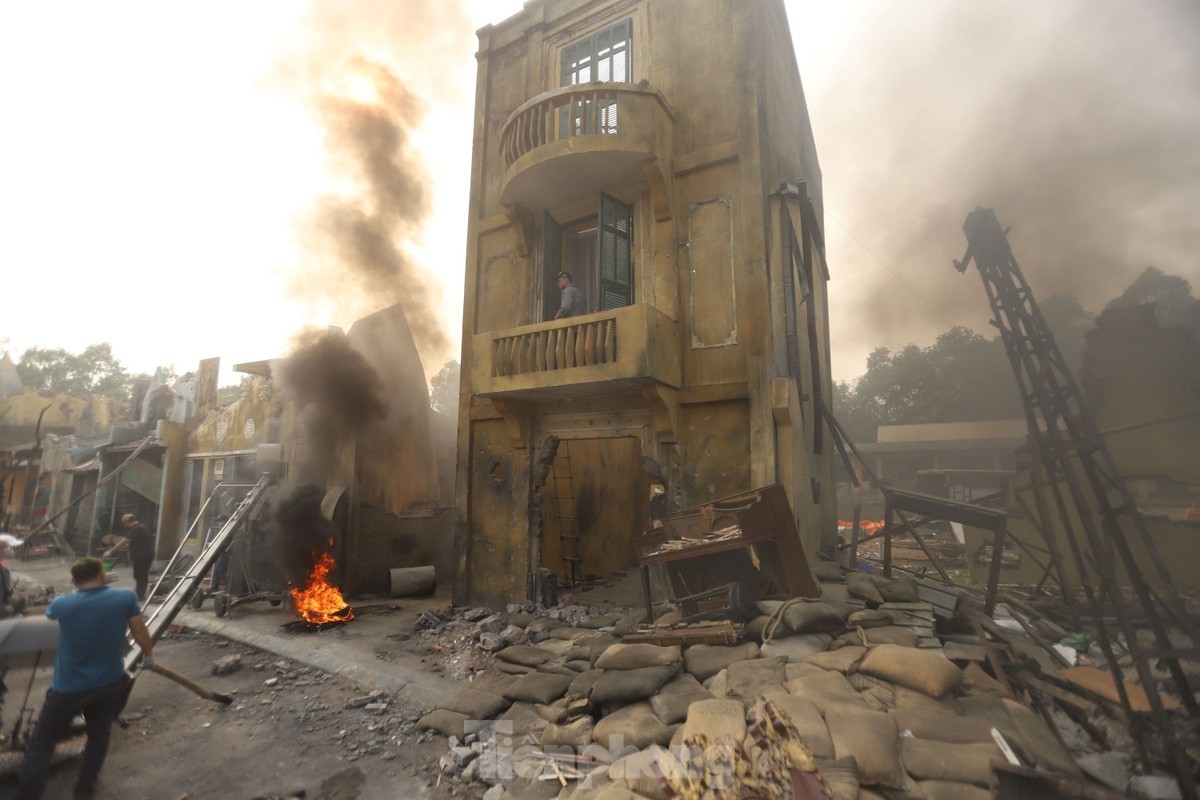 Có gì ở Đào, phở và piano đang gây sốt, khiến web đặt vé sập?-8