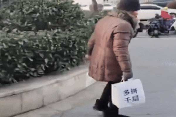 Hiện trường vụ ăn trộm 66 chiếc túi Hermès trong 3 phút gây chấn động-2