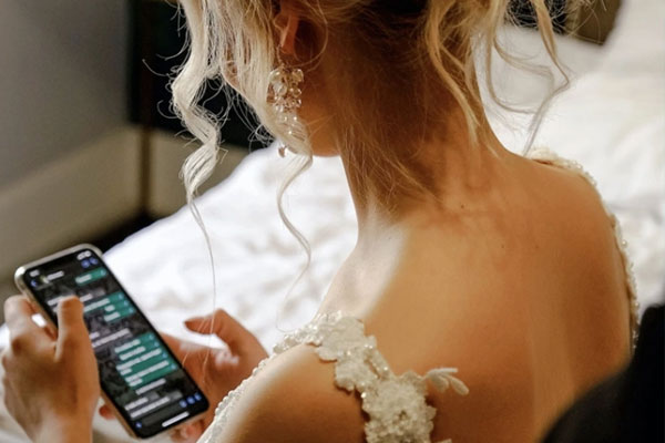 Cô dâu triệu phú khoe tài sản khủng tự kiếm trị giá 102 tỷ đồng, thân phận chú rể gây bất ngờ-3