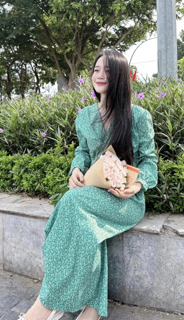 Nhan sắc đời thường gây ngỡ ngàng của nữ chính Đào, phở và piano-4