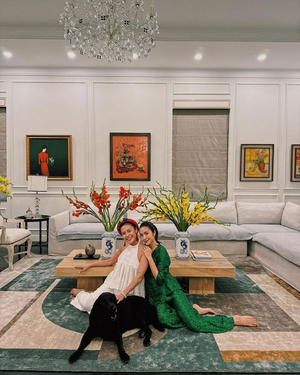 Dẫu giản dị nhưng Tăng Thanh Hà không thể thiếu 2 loài hoa kinh điển: Hết Tết vẫn đẹp!-1