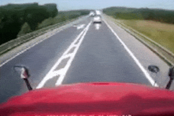 Đừng ham lái xe chạy nhanh ở cung đường lạ-1