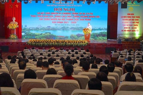 Thành ủy Hà Nội ban hành Chỉ thị tăng cường sự lãnh đạo của cấp ủy Đảng về xây dựng người Hà Nội thanh lịch, văn minh