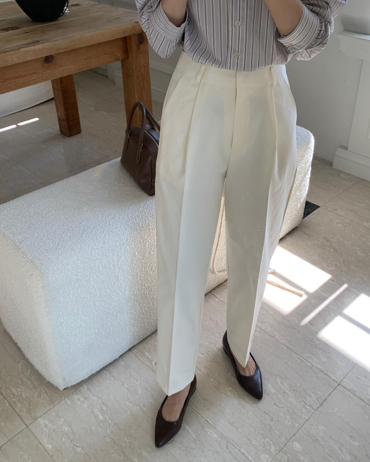 5 mẫu giày theo phong cách tối giản, phối đồ kiểu gì cũng đẹp-2